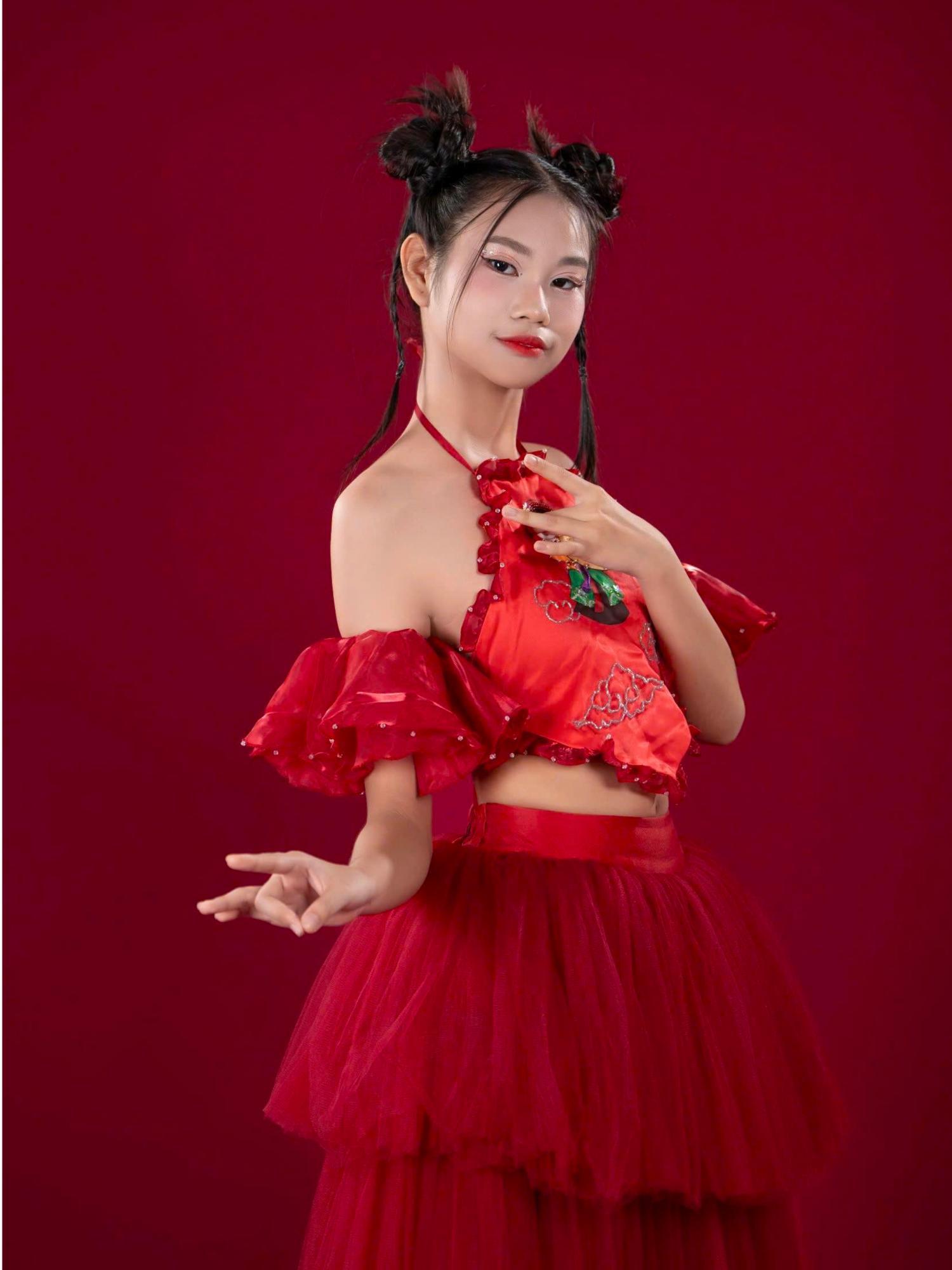 Bùi Thị Tố Uyên
