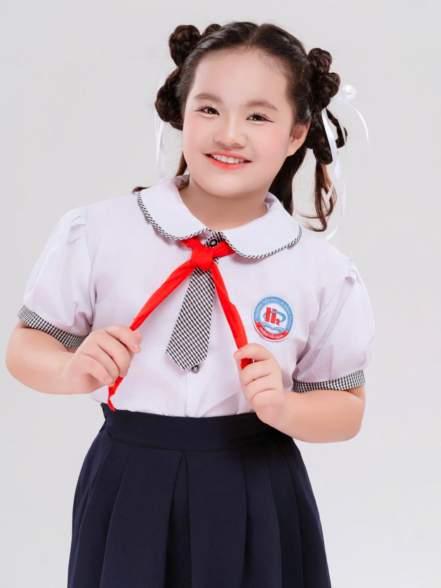 Hoàng Thuỳ Anh